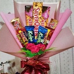 

Hampers Buket Bunga Coklat Anniversary/ Birthday/Wisuda/Valentine