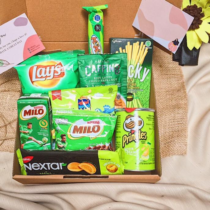 

❆ SNACKBOX / SNACK BOX GREEN EDITION/ SNACKBOX PAKET BIRTHDAY COLOR GREEN/ PAKET HIJAU/ GIFT BOX ➻