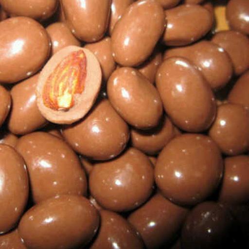 

❄ 500 Gram Coklat isi Almond ( Chocolate Almonds ) ✈
