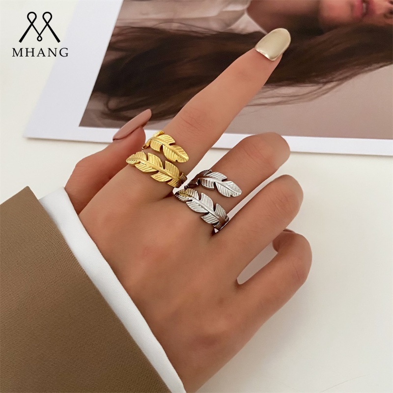 Cincin Berliku Daun Berlubang Gaya Nasional Temperamen Dan Fashion Berlapis Emas Cincin Terbuka Wanita