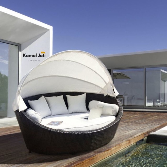 Kursi sofa daybed kolam renang rotan sintetis, daybed taman terbaru