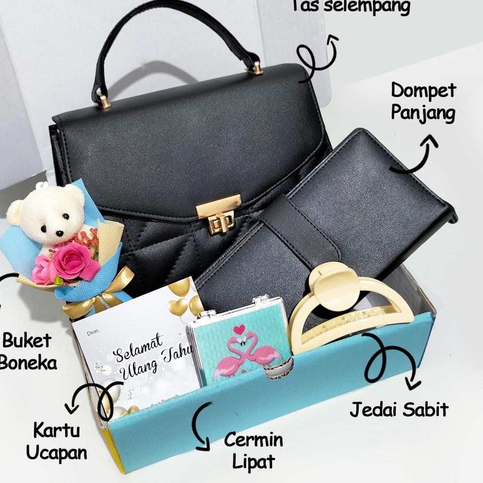 

Star 12.12 Hampers kado surabaya set kado ulang tahun tas wanita navy hadiah ulang tahun cewek kado pernikahan birthday gift murah 