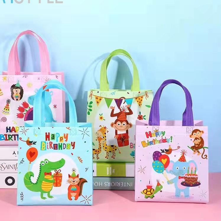 

IdK0w0V HAPPY TIME GOODIE BAG DX23 (1 LUSIN WARNA RANDOM) ANEKA GAMBAR KARAKTER LUCU ULANG TAHUN HAPPY BIRTHDAY TAS KARUNG PLASTIK SOUVENIR