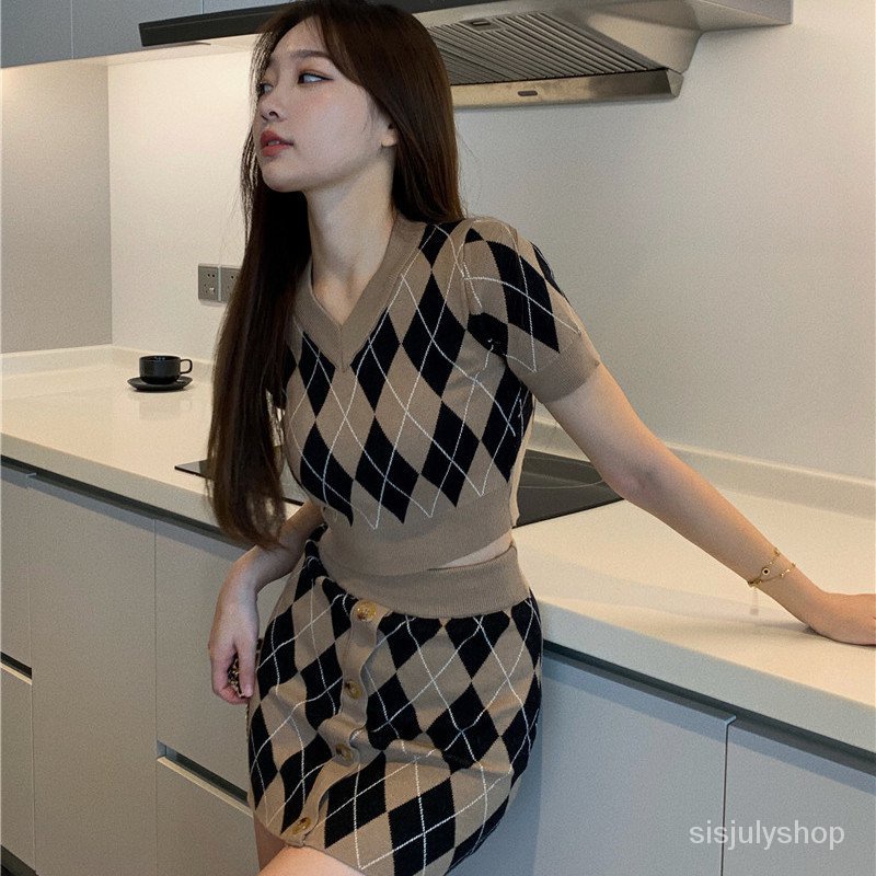 [✅BISA COD] #Sisjuly# Selubung jumper berlian wanita keinginan murni setelan v-neck Amerika paket pe