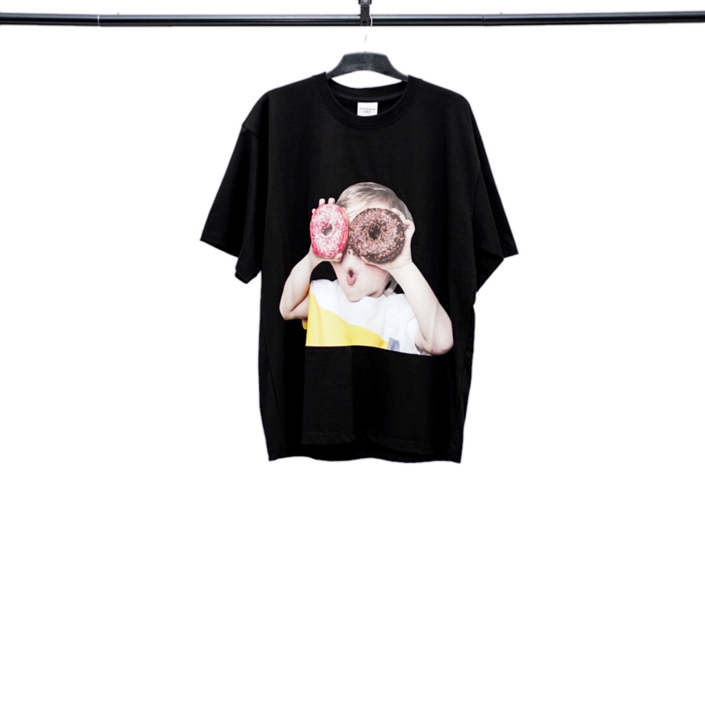 ADLV BOY WITH TWO DONUT