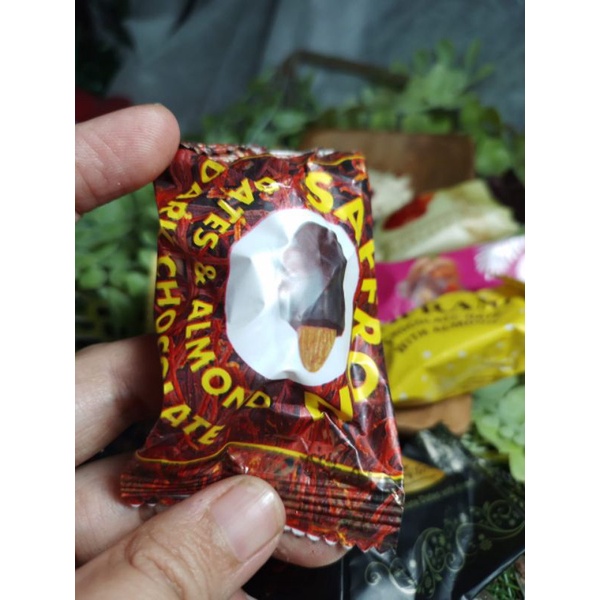 Coklat Kurma Medjool Almond Mixed Import Arab