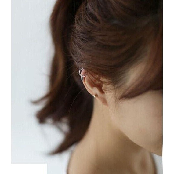 1pc woman fashion Elegan Berlian Imitasi Telinga Tulang Tulang Rawan Klip Non Piercing Earring