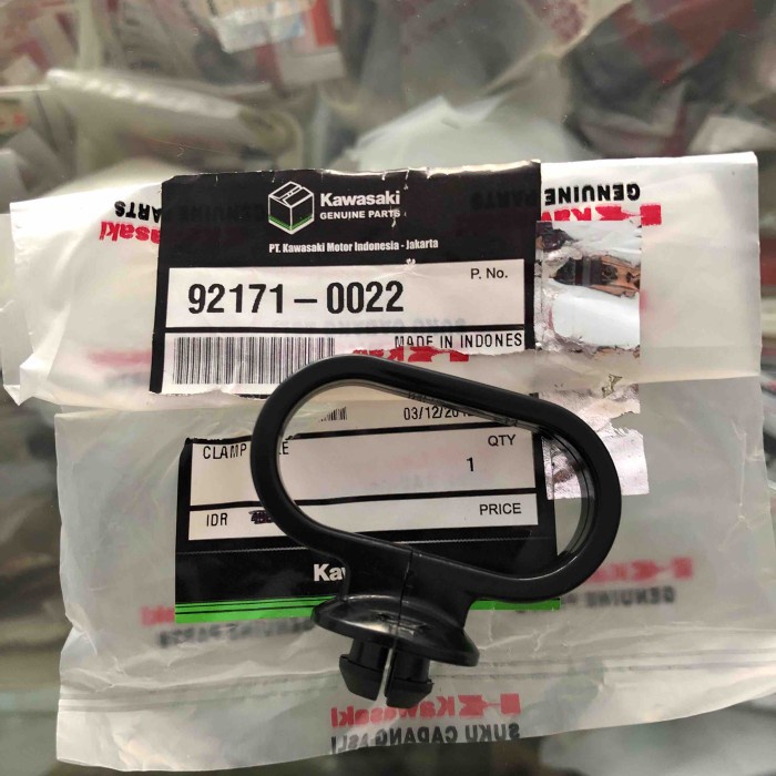 Karet Spakbor Tahanan Clamp Kabel Speedometer Ninja R Rr Kawasaki Kode 033