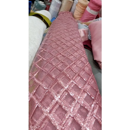 kain brukat tile mewah