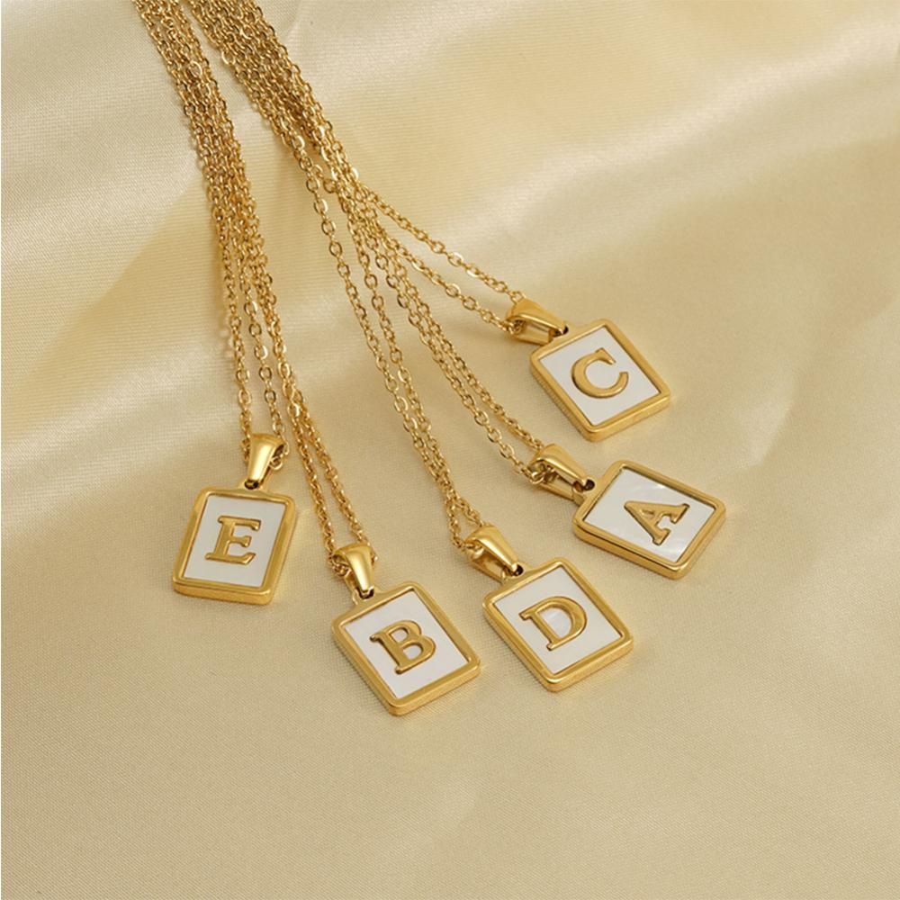 Timekey Stainless Steel Square Letter Necklace Fashion Kreatif Baja Titanium Huruf Liontin Kalung Wanita Perhiasan Aksesori B5I7