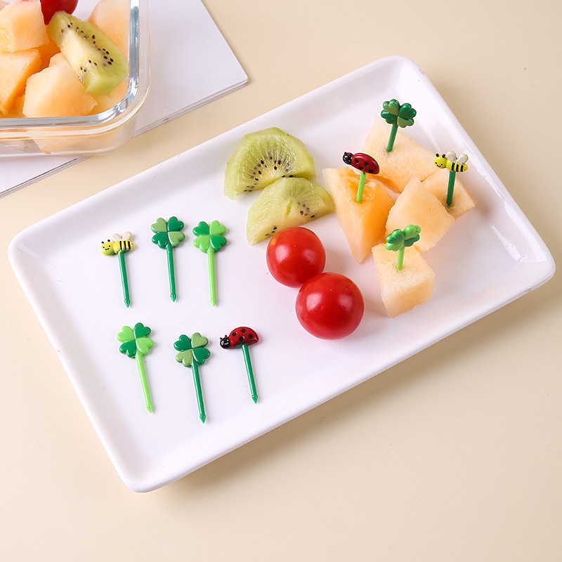 8 / 12Pcs Kids Fruit Picks Needle Stick Toothpicks Mini Creative Fruit Cake Dessert Food Forks Cartoon Cute Bees Clover Lunch Box Decor Bento Accessories