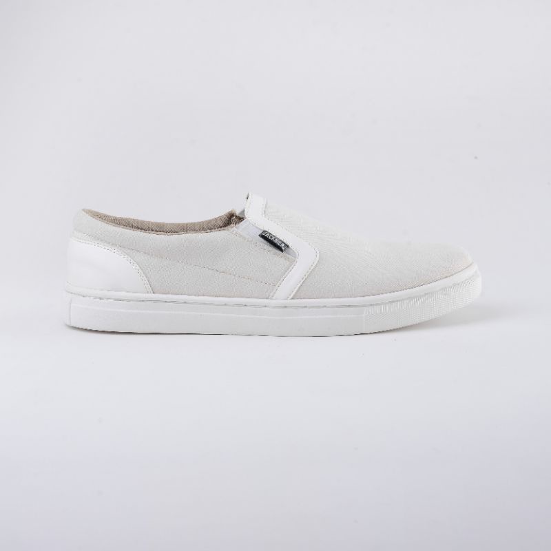 sepatu pria casual slipon putih cream zn06