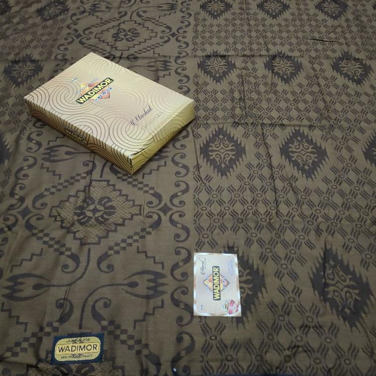 Booming Sarung Wadimor Jacquard Singgasana Mascot Antik