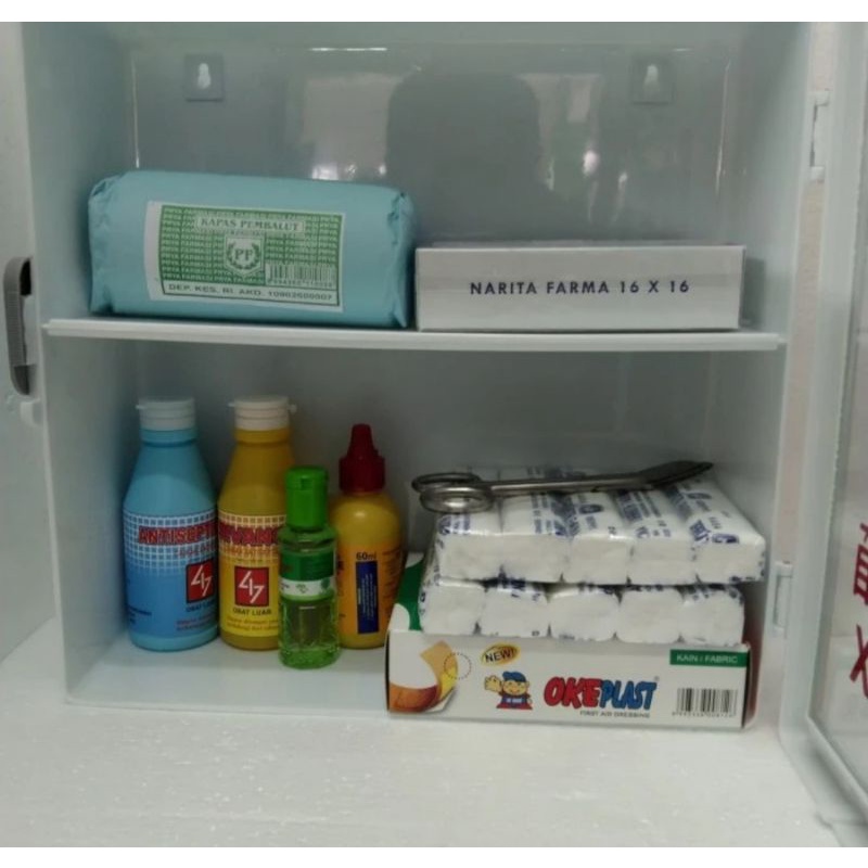 P3k Dinding Lengkap/Kotak P3k Dinding Lengkap