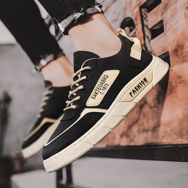 COD BAYAR DITEMPAT!!! 110311 Sepatu Fashion Terbaru Outdoor Traveling Casual Sepatu Sneakers Pria Kekinian No Box