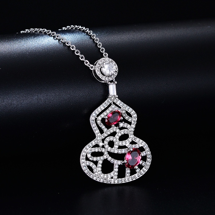 Goldkingdom Fashion Perhiasan Aksesoris Ready Stock Ruby Liontin Labu Berbentuk Kalung Perempuan Fashion Temperamen Warna Harta Karun Aksesoris