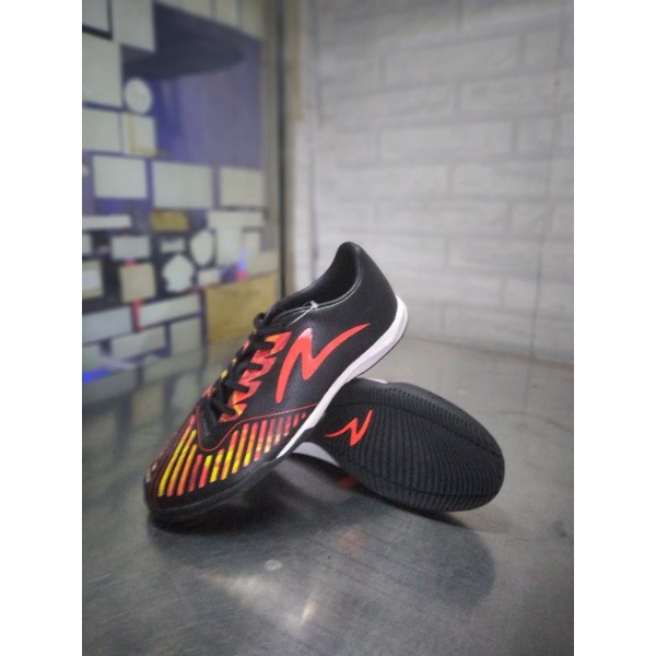 SEPATU FUTSAL SPECS SWERVO HYDRA MARBLE
