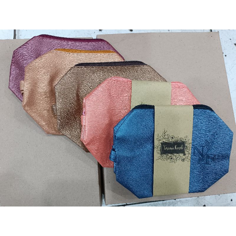 souvenir pernikahan dompet kubus metalik besar