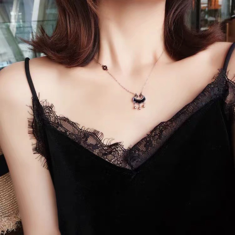 Kalung Rantai Pendek Liontin Gembok Lapis Rose Gold 18K Gaya Vintage Korea Jepang Retro Untuk Wanita