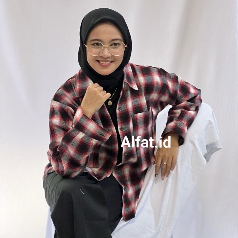 STARLA KEMEJA POCKET FLANEL