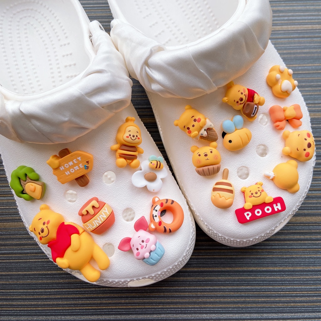 18pcs Winnie the Pooh Cros Jibitz Shoes Charm Sandal Aksesoris Sepatu Hias