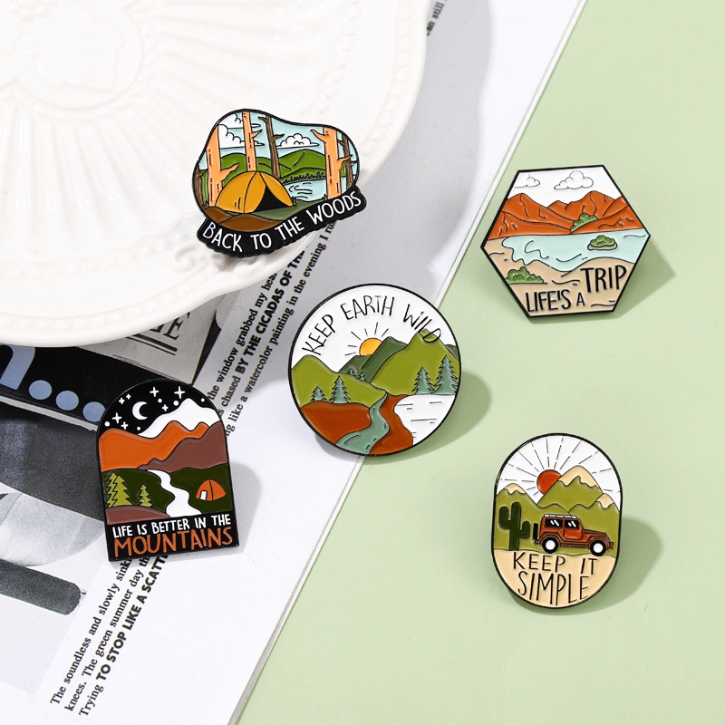 Pendaki Gunung Trip Luar Ruangan Enamel Pin Bentuk Gurun Bros Fashion Kreatif Pakaian Tas Topi Aksesoris Travel Tema Bros Kartun Minyak Drop Lapel Lencana Pin Hias