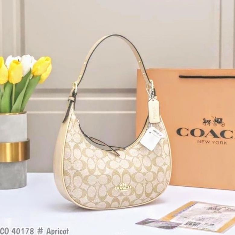 [Terlaris Today] Tas COACH  Kleo Hobbo In Signature Canvas Masenger Bag Tas Bahu  Wanita Free Sertif