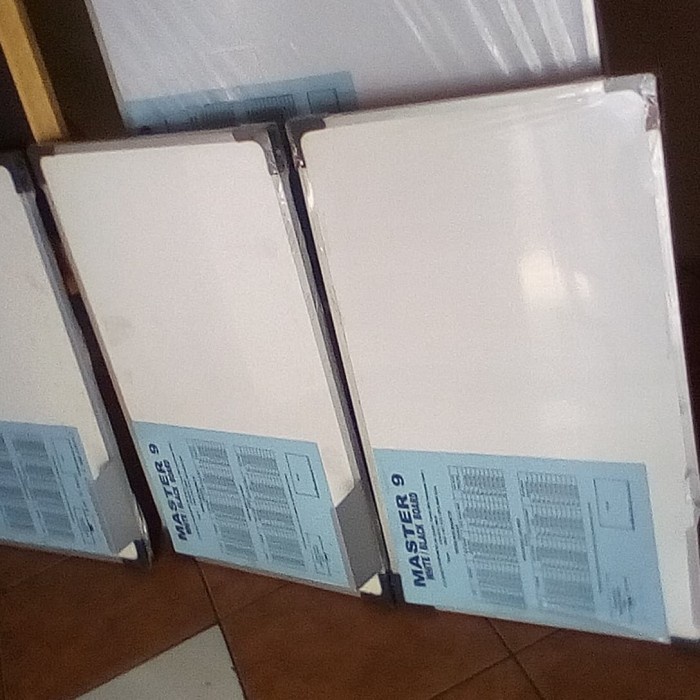 

BISA COD Whiteboard Gantung 40 x 60 cm