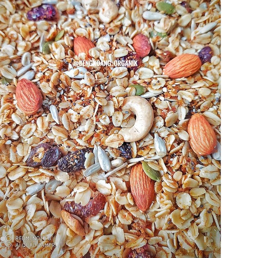 

Promo |KJ5|SUPER GRANOLA 1KG (Vanilla Flavour & 14 MIX) - Rolled Oat, Almond, Cranberry, Cashew, Pumpkin seed, Raisin, Golden Flaxseed