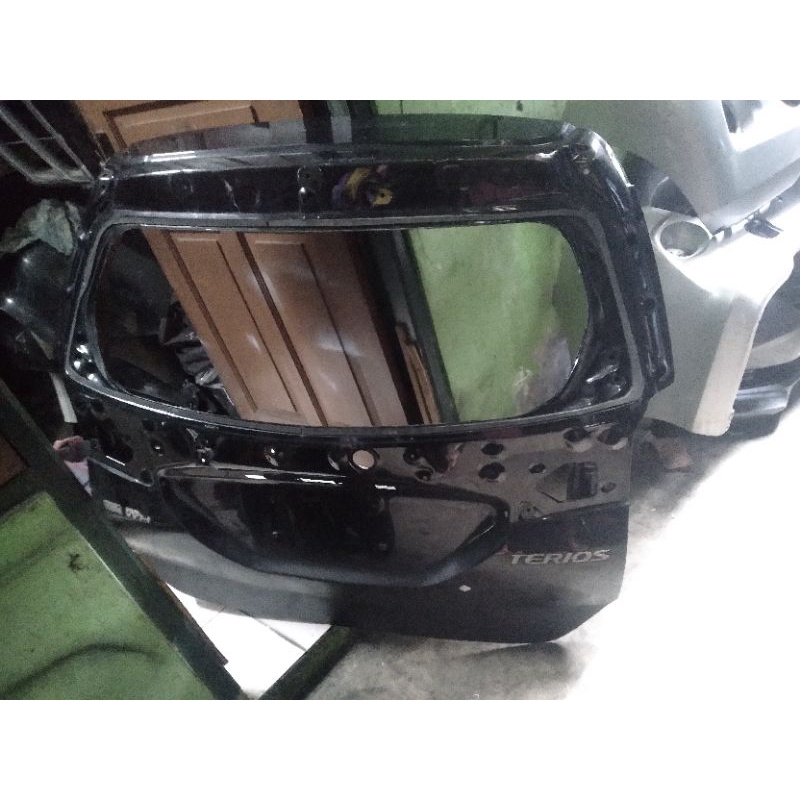 pintu bagasi Toyota Rush / Terios 2018 - 2022 Original