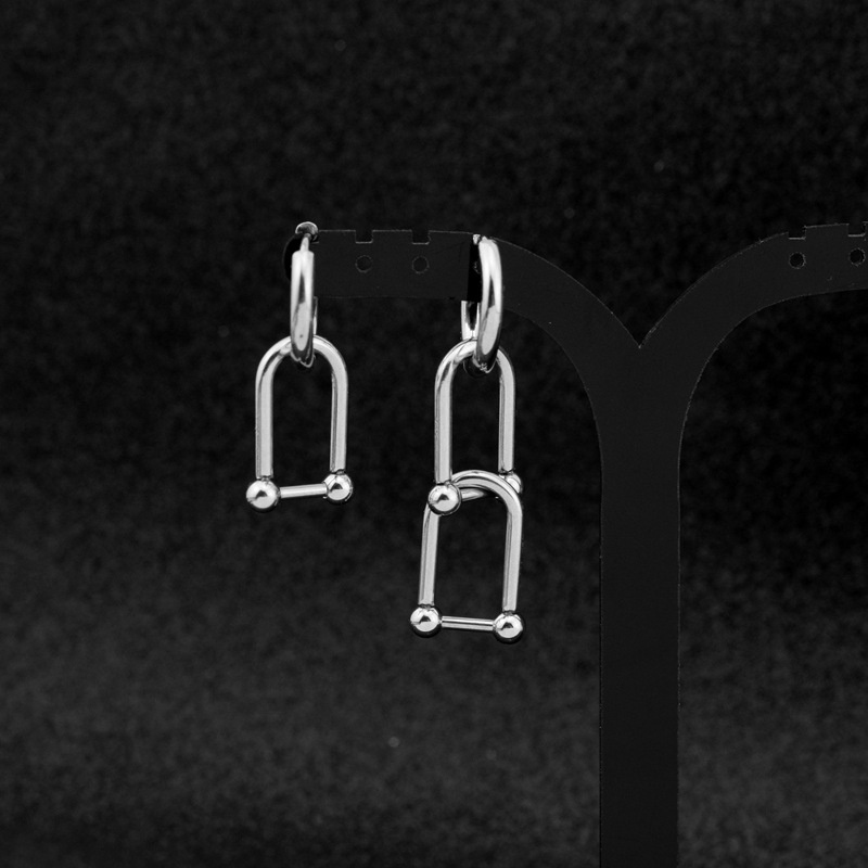 Anting Manik U Gaya Baru Unik Unik Unik Cowok Cewek Asimetris Earrings Ear Clips