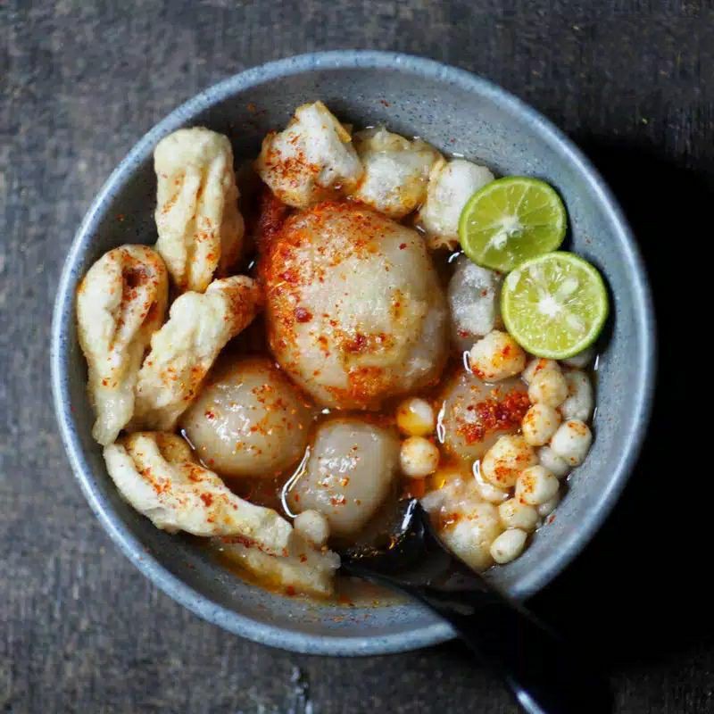 

Baso Aci Ayam Suwir Cemilan.Cepuluh