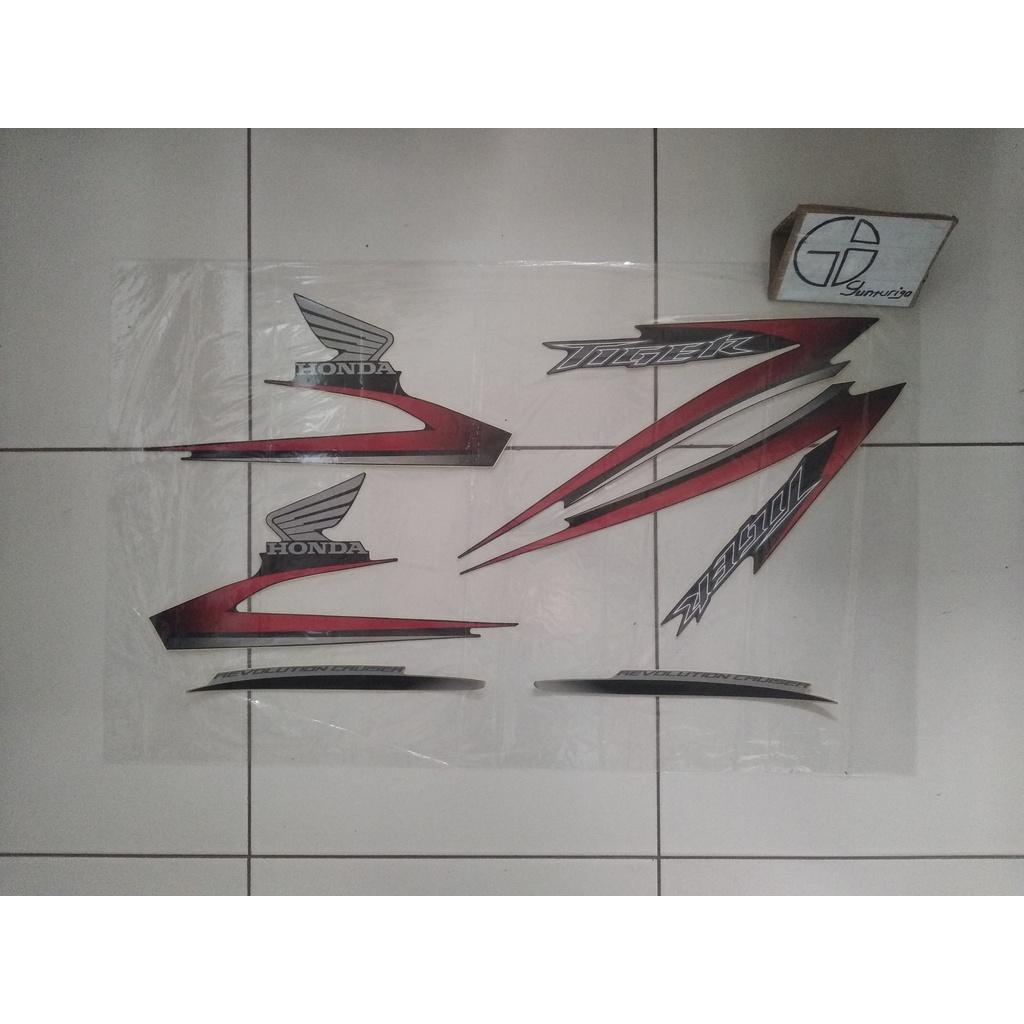 Striping Stiker Lis Honda Tiger Revo PC 2009 2010 Hitam Corak Merah Original