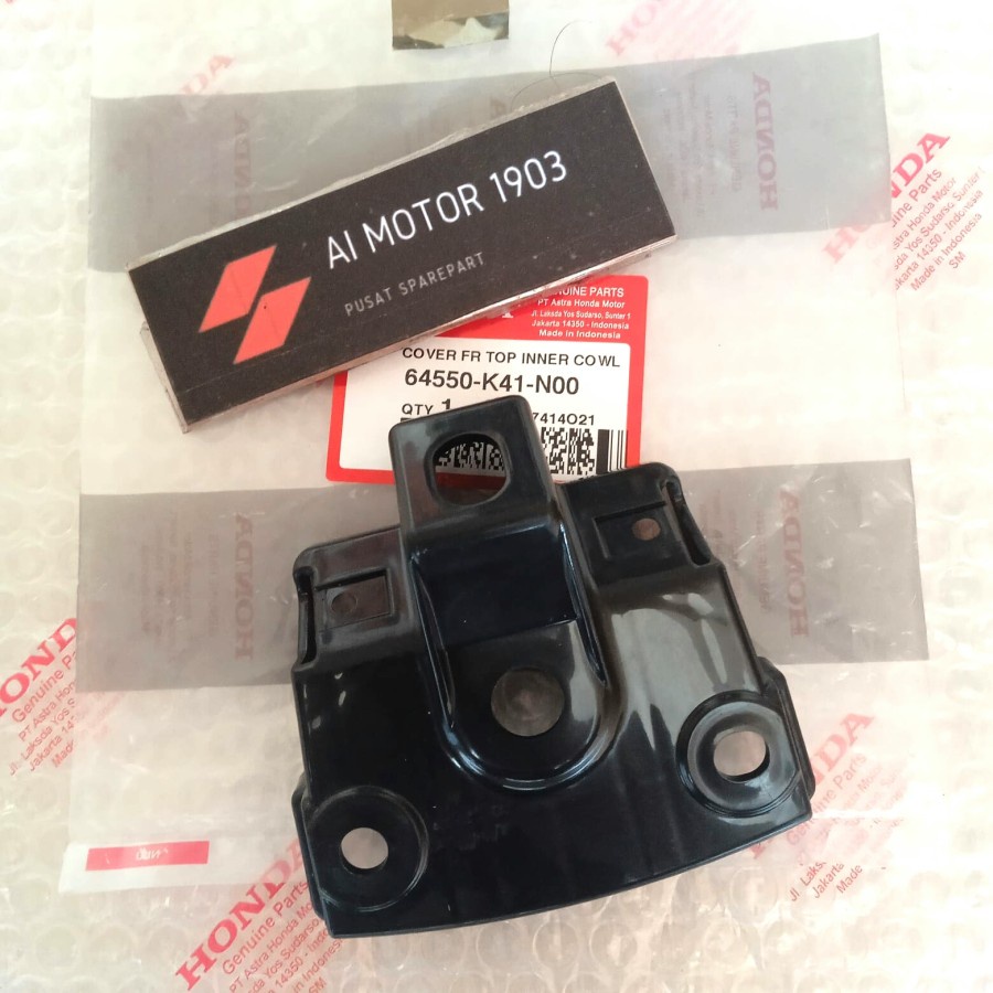 TUTUP DUDUKAN DALAM DASI TEBENG DEPAN SUPRA X 125 FI AHM 64550-K41-N00