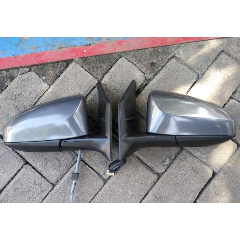 Spion mobil toyota calya elektrik original