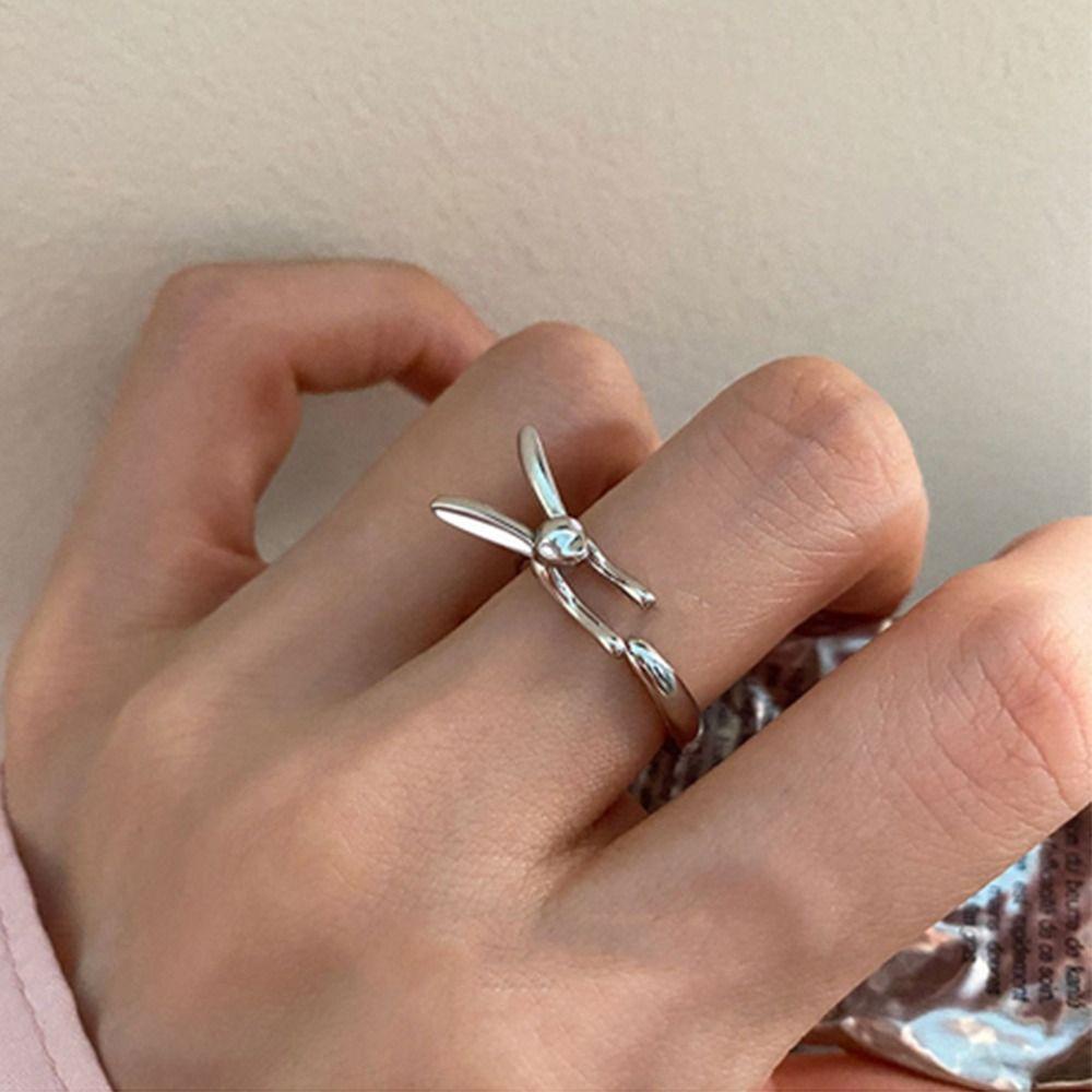 MXBEAUTY Y2k Wanita Cincin Lucu Adjustable Menawan Desain Niche Kelinci Gadis Manis Hadiah Berlian Imitasi Alloy Gaya Korea Ring