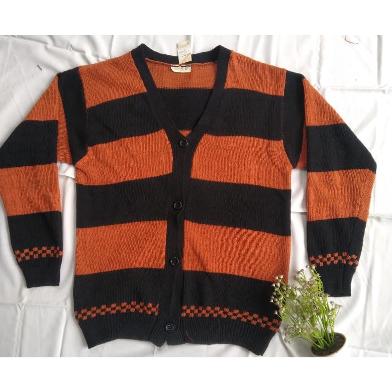 Sweater Rajut Handmade - Dagira