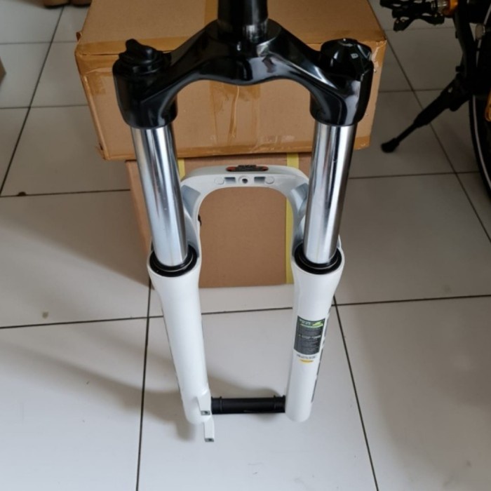 Terlaris Fork Rst Blaze T210 Size 27.5 Tnl