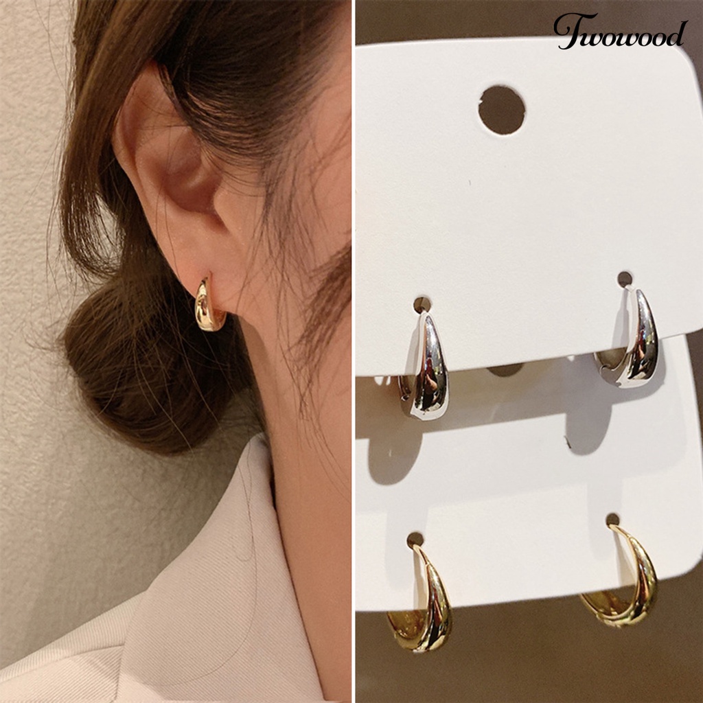 Twowood 1pasang Anting Lingkaran Geometris Halus Tindik Kepribadian Electroplating Ear Decoration Tebal Minimalis Tetesan Air Hoop Earrings Perhiasan Aksesori