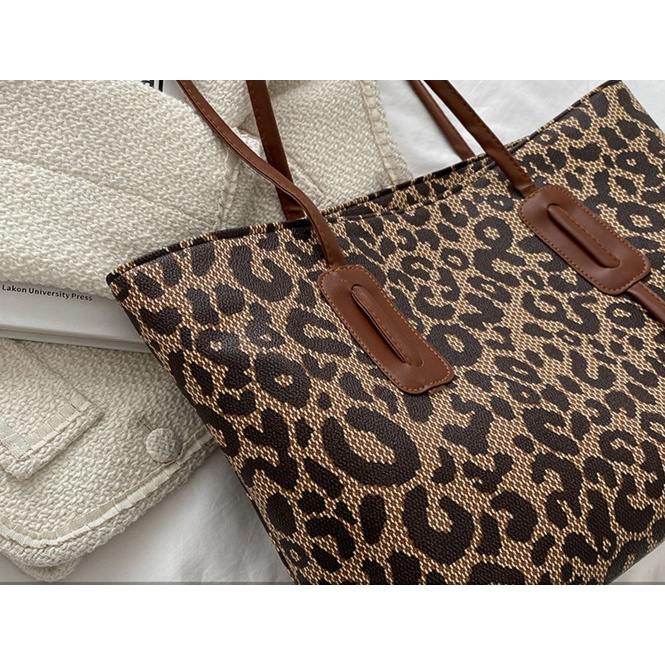 Funatic Tote Bag Leopard Wanita Import Kekinian Fashion Korea FA1092