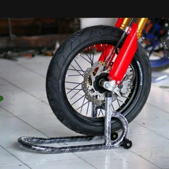 standar paddock motor depan