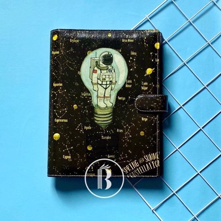 

Diskon Minggu Ini Binder READY Motif Astronaut Light Printing Kulit Multiring 20ring A5 26ring B5