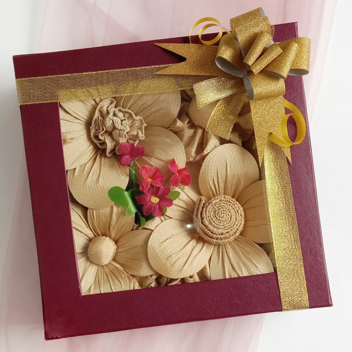 

(COD) Paket Hampers / Seserahan Mukena Premium - Parasut Sinai