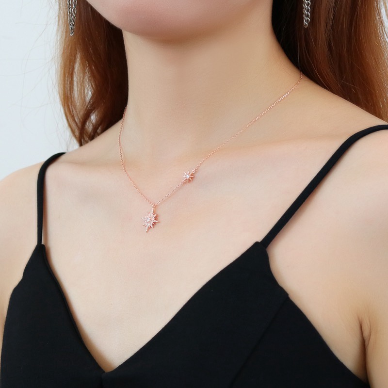 Kalung Rantai Klavikula Pendek Desain Bintang Warna Rose Gold Silver Aksen Zirkon