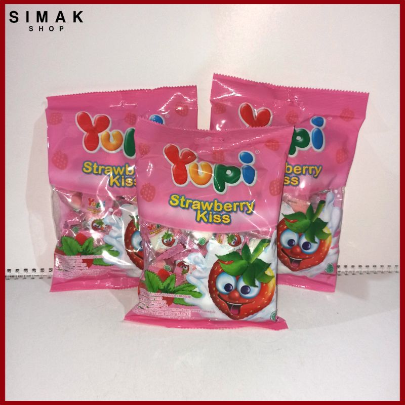 

Yupi Strawberry Kiss Candy Permen 120gr | SIMAK SHOP