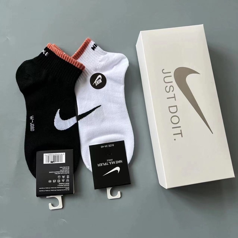 ((NEW IN)) KAOS KAKI PRIA NIKE / NIKE SOCKS / KAOS KAKI NIKE / KAOS KAKI KANTOR / KAOS KAKI SEKOLAH / KAOS KAKI OLAHRAGA