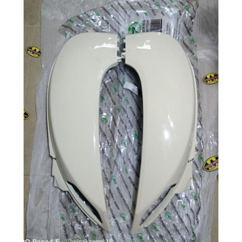 BODY BELAKANG KANAN KIRI SCOOPY FI CREAM 2013-2016