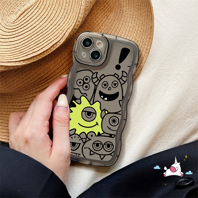 IPHONE Casing Ponsel Monster Kecil Kartun Lucu Yang Indah Kompatibel Untuk Iphone11 Pro Max XR 7plus 14 13 12 Pro Max 6 6s 8 7 Plus 14Plus X XS Max SE 2020 Pola Tepi Bergelombang Lembut TPU Cover