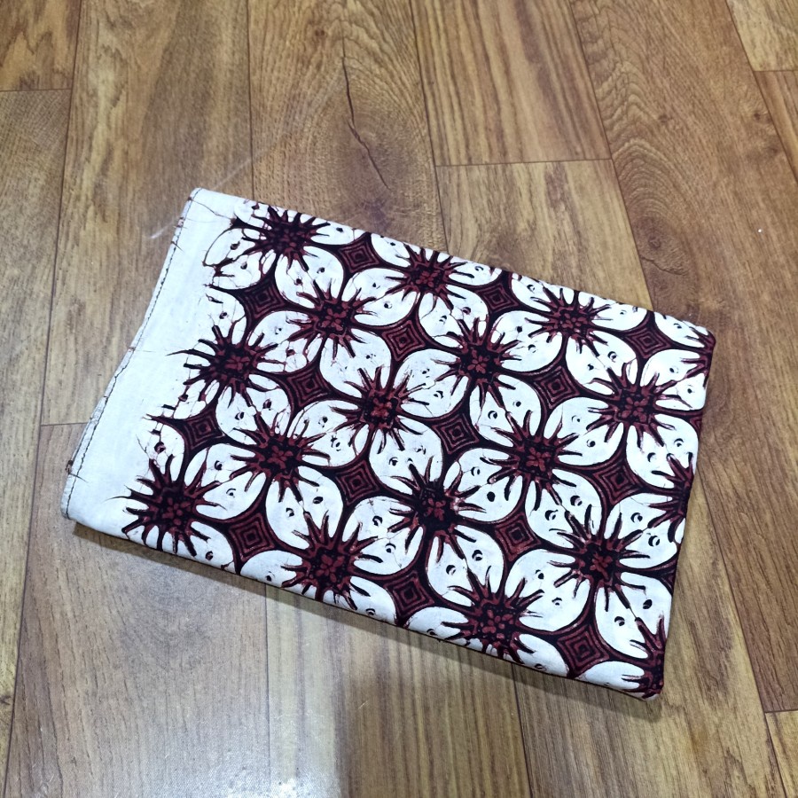 Kain Jarik Bahan Batik Wanita Motif Kawung Latar Putih Jogja Solo