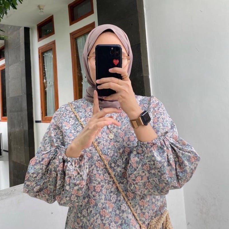 (NEEDS) Gardenia Blouse Remaja Kekinian